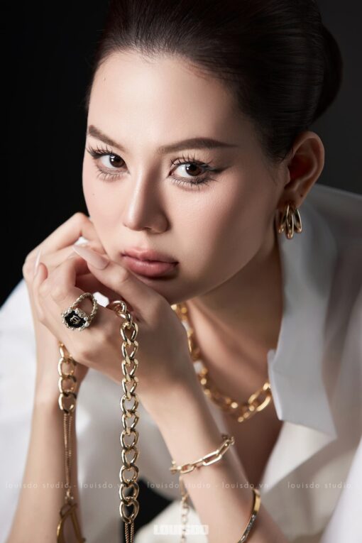 Elegant Lady