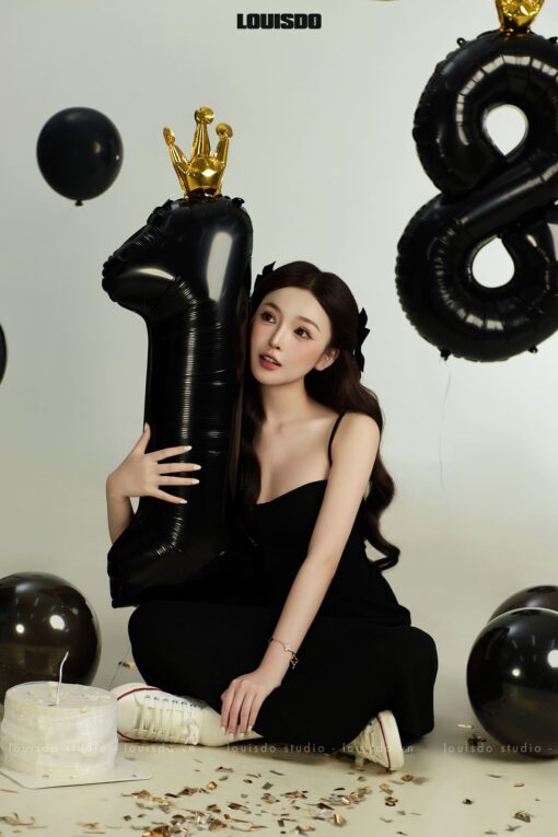 Eighteen Crown