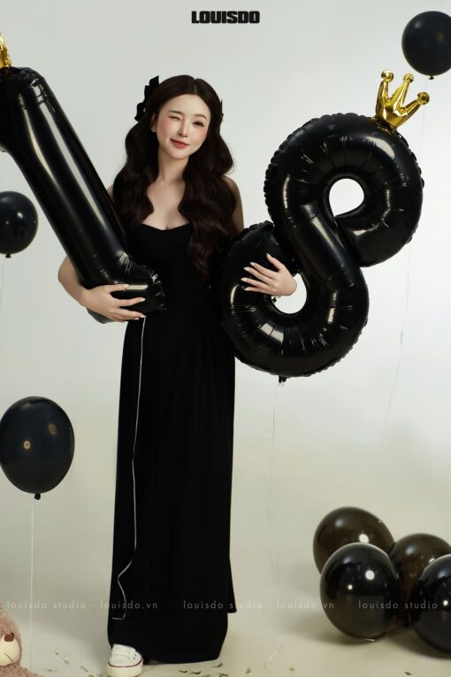 Eighteen Crown