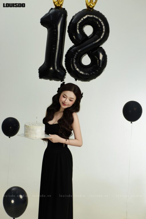 Eighteen Crown